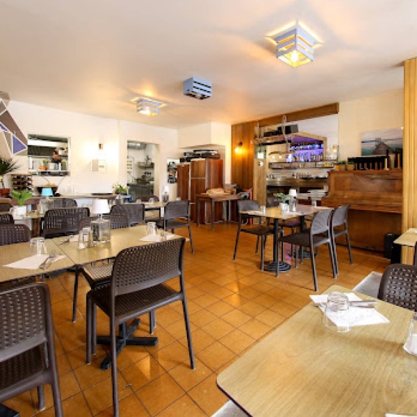 Le restaurant - Ou Sinon - Restaurant Frioul Marseille - Restaurant île du Frioul - Restaurant Marseille - top resto Marseille